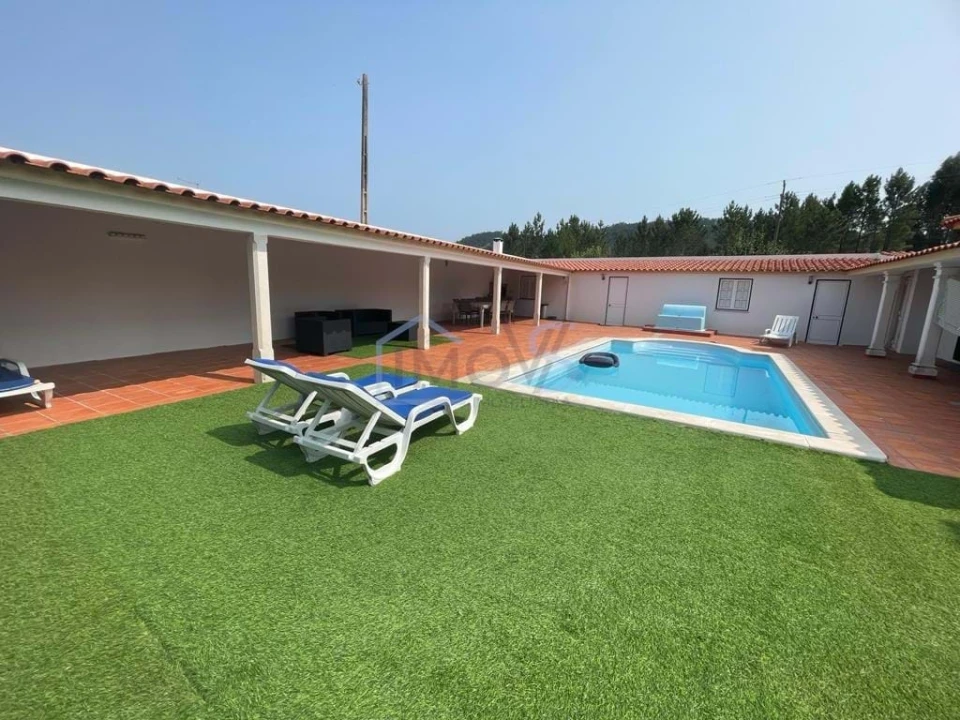 Moradia T4 para Venda em Ferreira do Zezere Foto 2