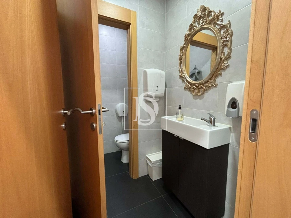 Negócio para Arrendamento em Santa Maria Maior e Monserrate e Meadela Foto 17