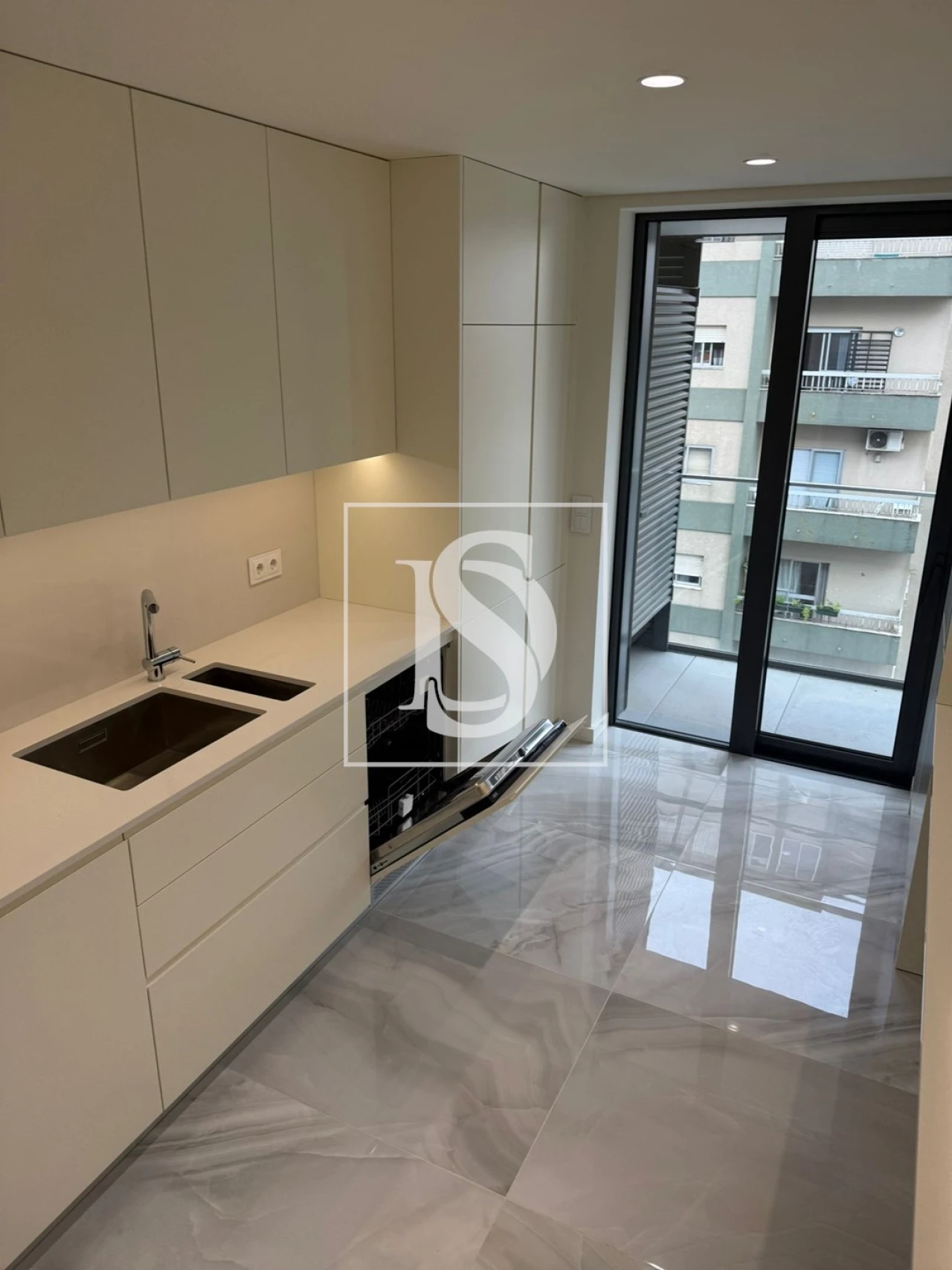 Apartamento T3 para Venda em Santa Marinha e São Pedro da Afurada Foto 40
