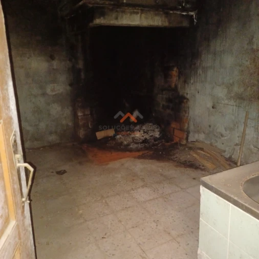 Moradia T2 para Venda em Bustos, Troviscal e Mamarrosa Foto 12