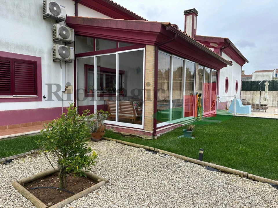 Moradia T3 para Venda em Rio Maior Foto 3