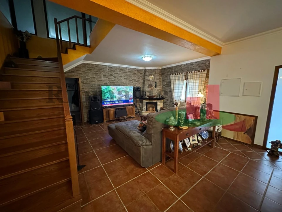 Moradia T3 para Venda em Rio Maior Foto 8