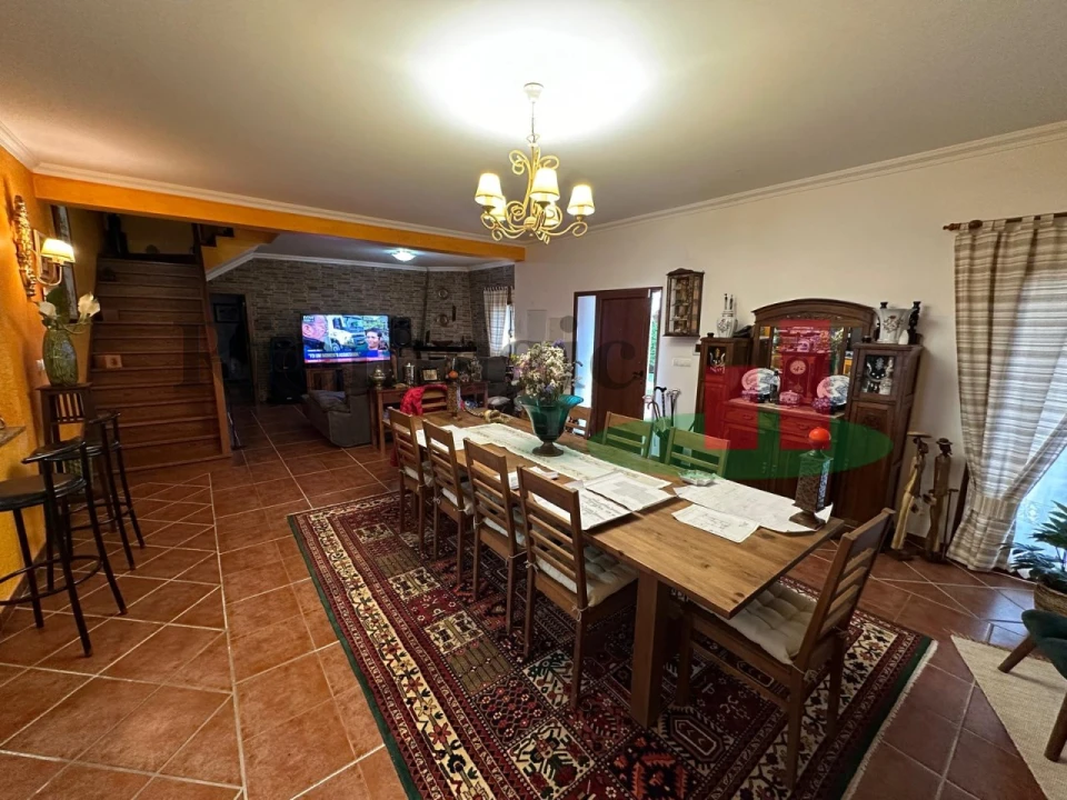 Moradia T3 para Venda em Rio Maior Foto 6