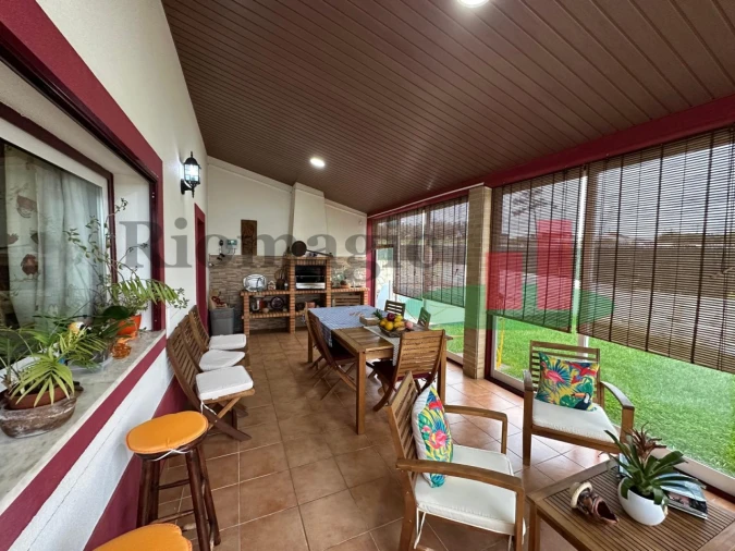 Moradia T3 para Venda em Rio Maior Foto 13
