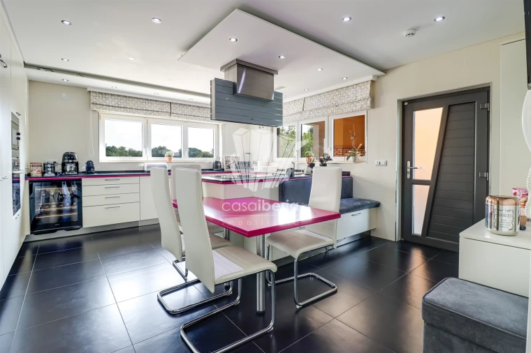 Moradia T4 para Venda em Santo Estêvão Foto 43