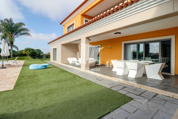 Moradia T4 para Venda em Santo Estêvão Foto 49