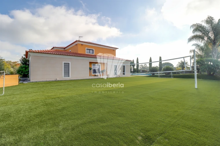 Moradia T4 para Venda em Santo Estêvão Foto 57