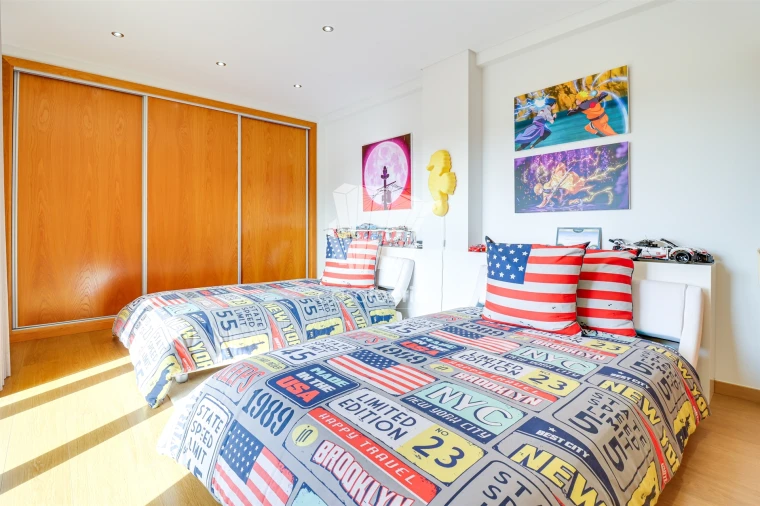 Moradia T4 para Venda em Santo Estêvão Foto 9