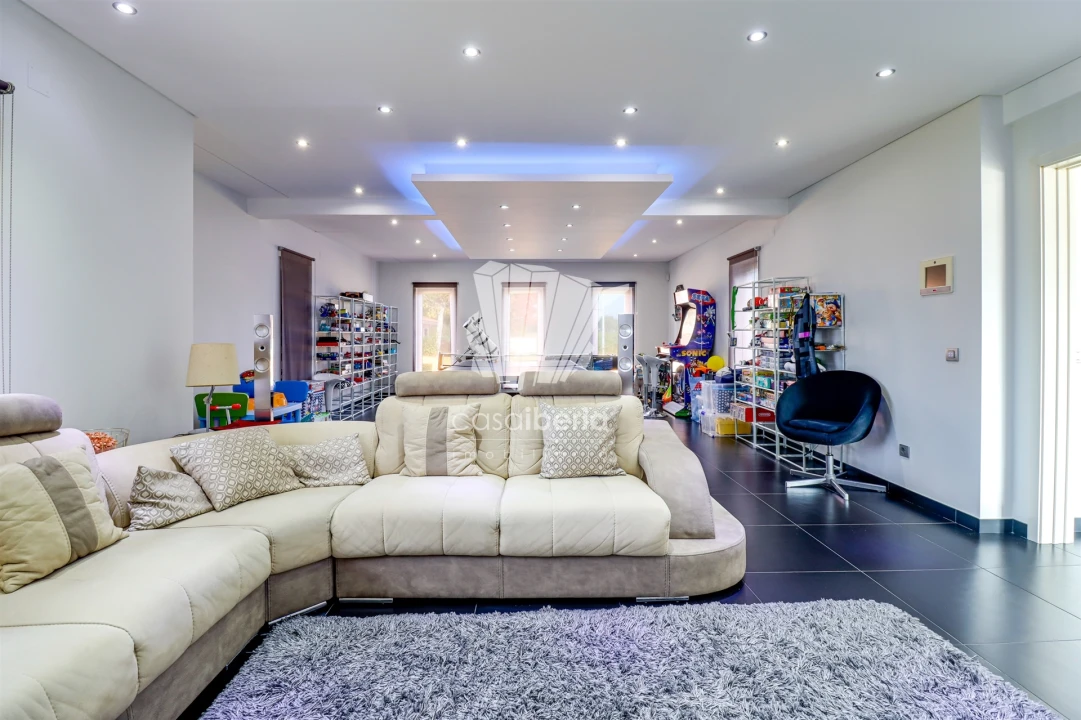 Moradia T4 para Venda em Santo Estêvão Foto 38