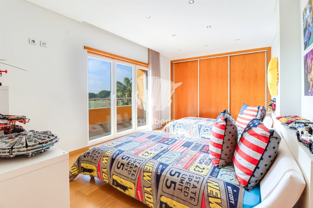 Moradia T4 para Venda em Santo Estêvão Foto 8