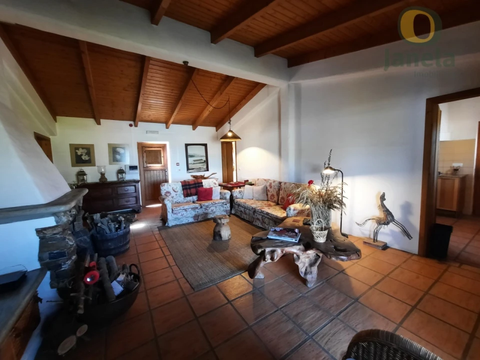 Quinta T9 para Venda em São Teotónio Foto 16