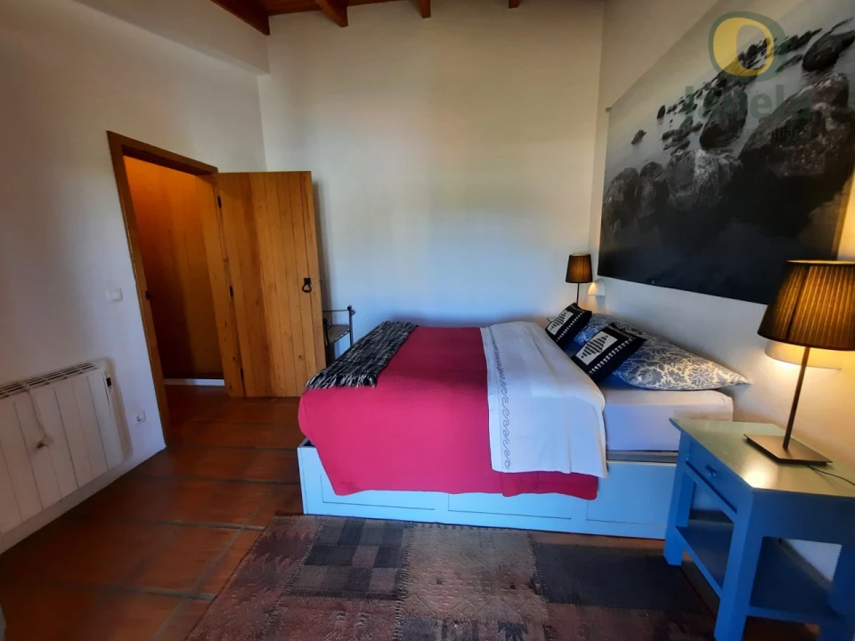 Quinta T9 para Venda em São Teotónio Foto 48