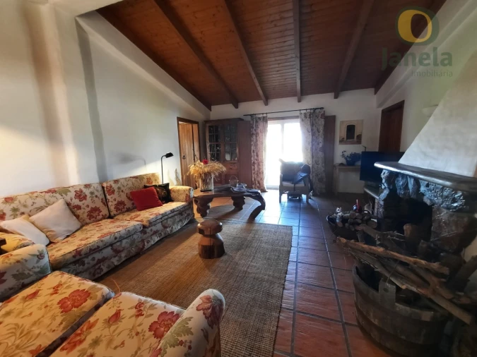 Quinta T9 para Venda em São Teotónio Foto 17