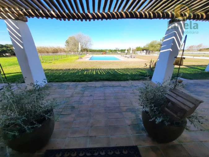 Quinta T9 para Venda em São Teotónio Foto 18