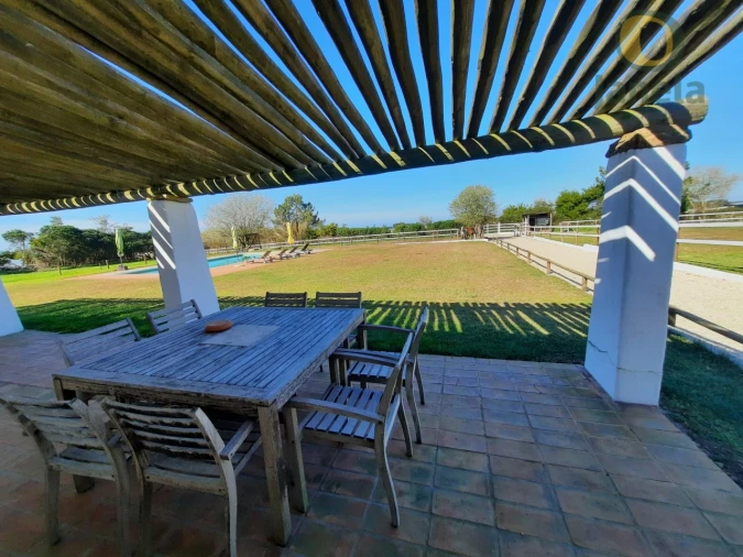 Quinta T9 para Venda em São Teotónio Foto 36