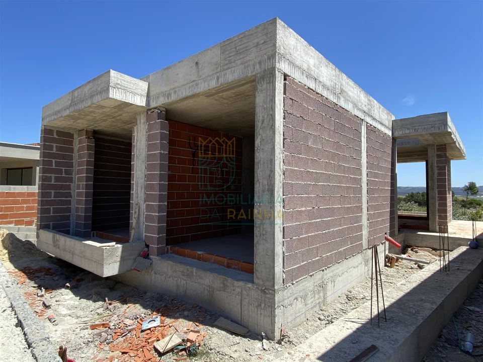 Moradia T2 para Venda em Tornada e Salir do Porto Foto 32