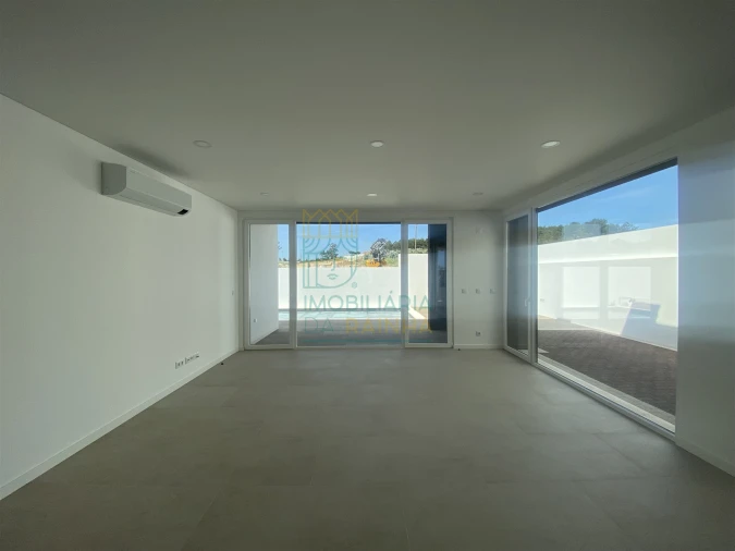 Moradia T2 para Venda em Tornada e Salir do Porto Foto 14