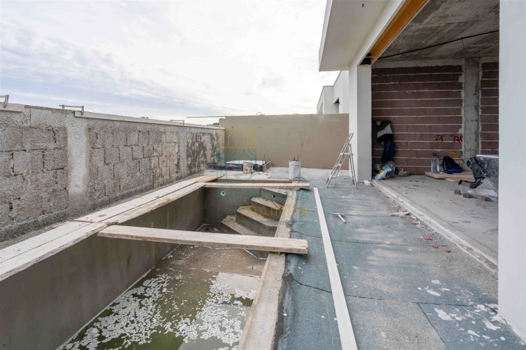 Moradia T2 para Venda em Tornada e Salir do Porto Foto 3