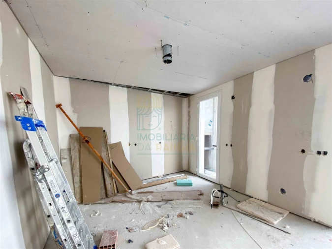 Moradia T2 para Venda em Tornada e Salir do Porto Foto 6