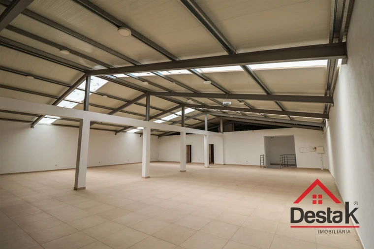 Loja para Venda em Viseu Foto 17