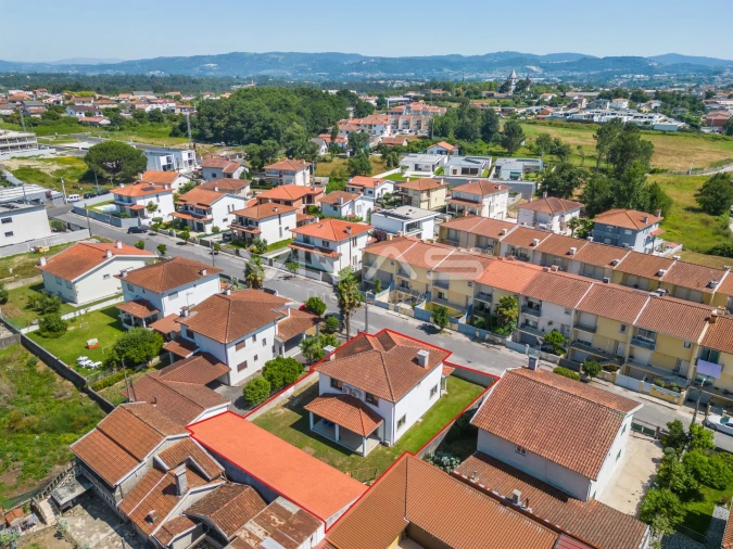 Moradia T4 para Venda em Turiz Foto 42