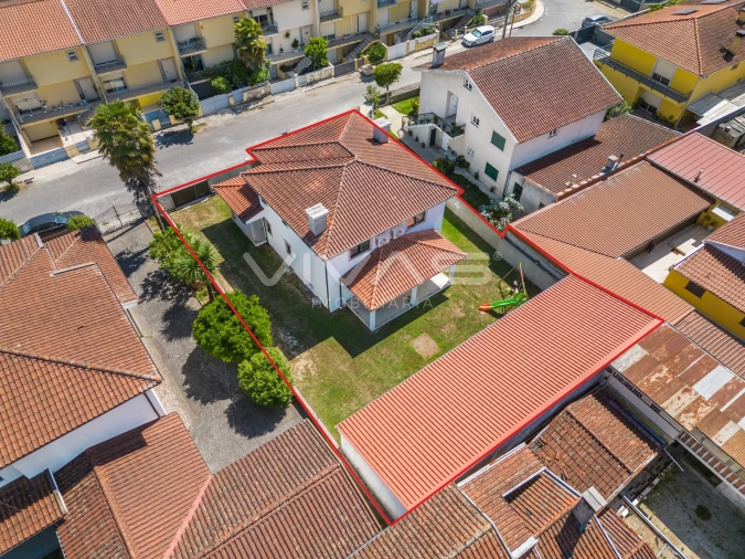 Moradia T4 para Venda em Turiz Foto 40