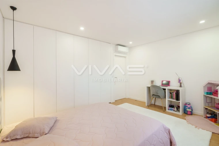 Moradia T4 para Venda em Turiz Foto 25