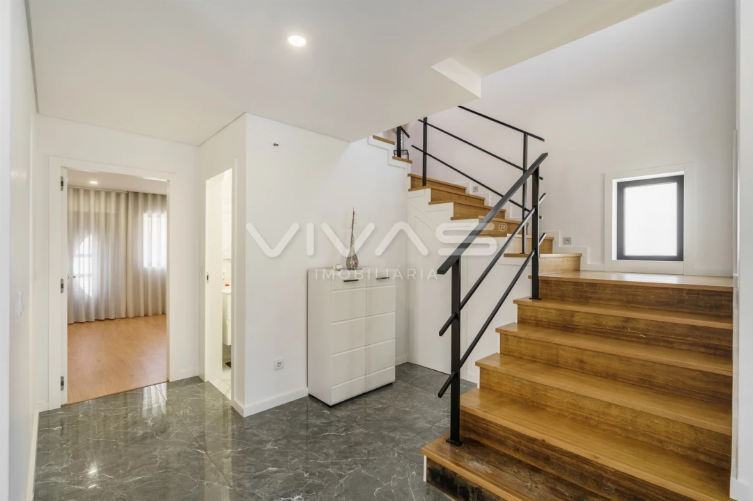 Moradia T4 para Venda em Turiz Foto 16