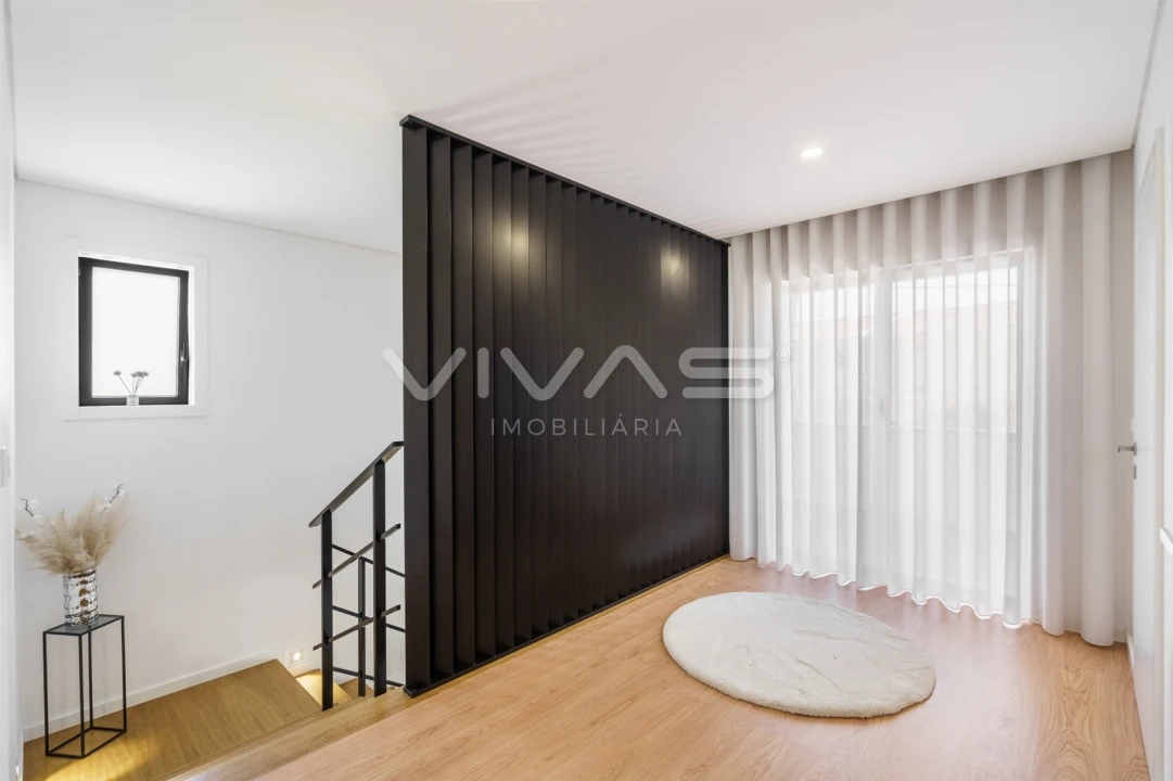 Moradia T4 para Venda em Turiz Foto 29