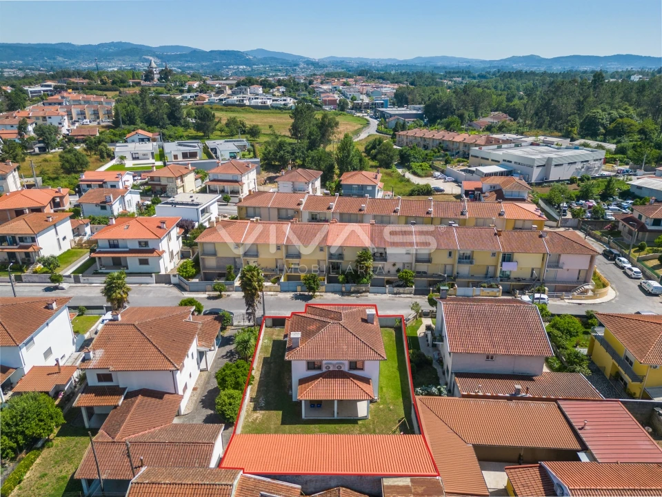 Moradia T4 para Venda em Turiz Foto 41