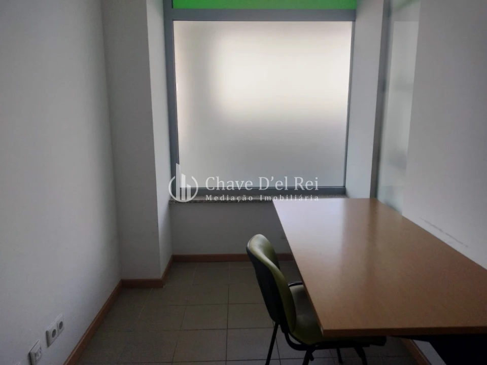 Loja para Arrendamento em Viseu Foto 21