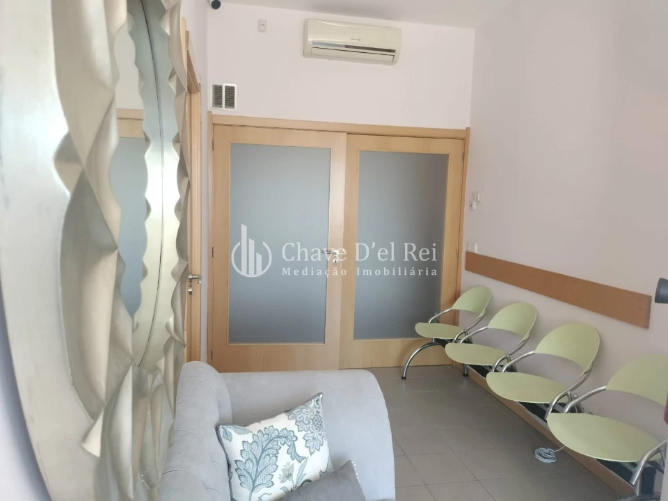 Loja para Arrendamento em Viseu Foto 8