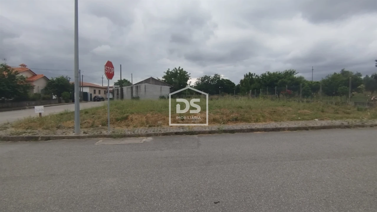 Terreno para Venda em Cabanas de Viriato Foto 10