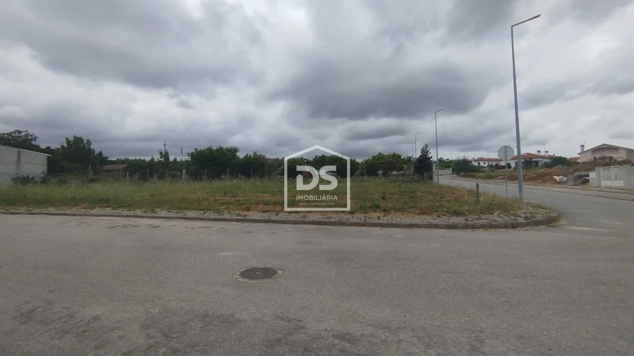 Terreno para Venda em Cabanas de Viriato Foto 12