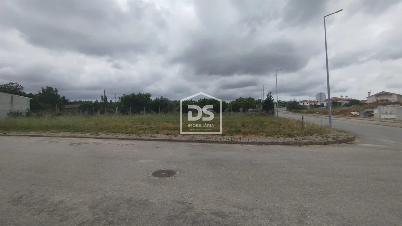 Terreno para Venda em Cabanas de Viriato Foto 12