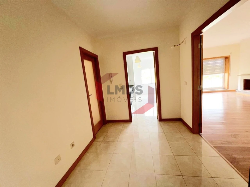 Apartamento T3 para Venda em Canelas Foto 7