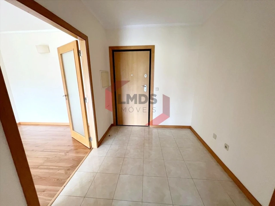 Apartamento T3 para Venda em Canelas Foto 14
