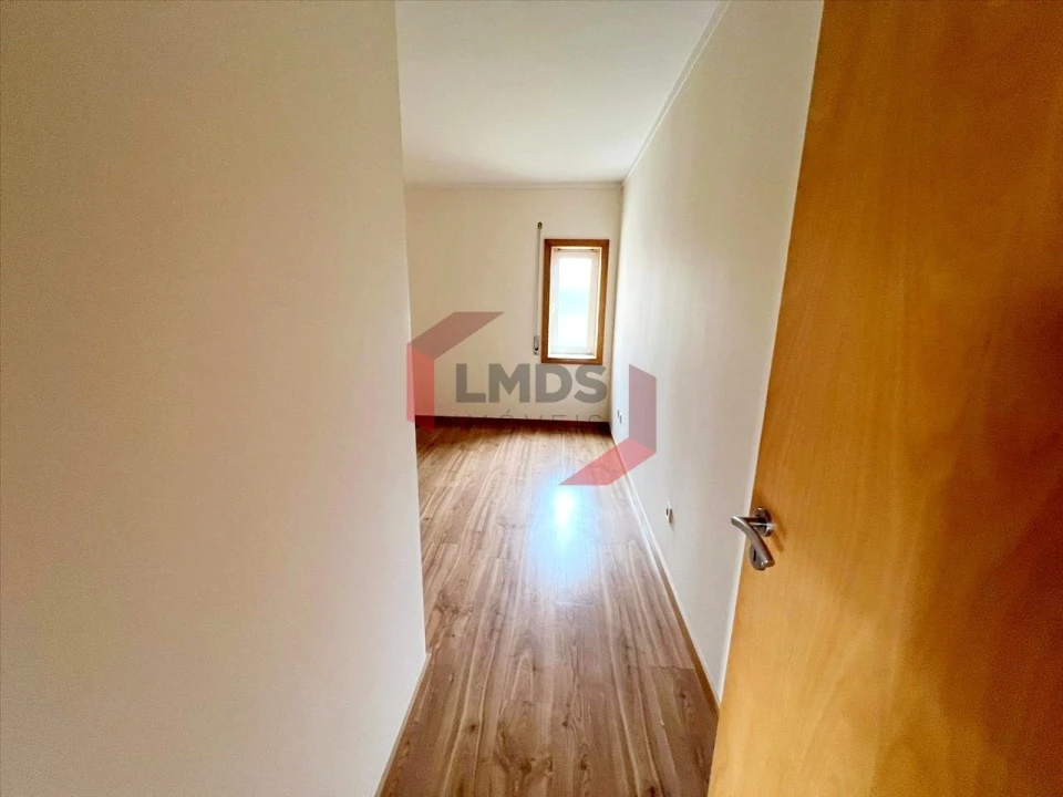 Apartamento T3 para Venda em Canelas Foto 20