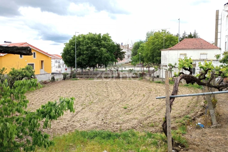 Moradia T5 para Venda em Miranda do Douro Foto 6