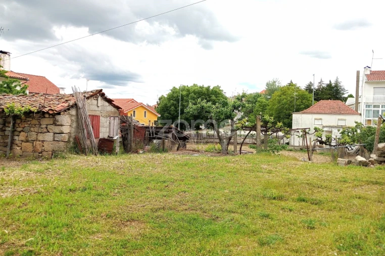 Moradia T5 para Venda em Miranda do Douro Foto 7