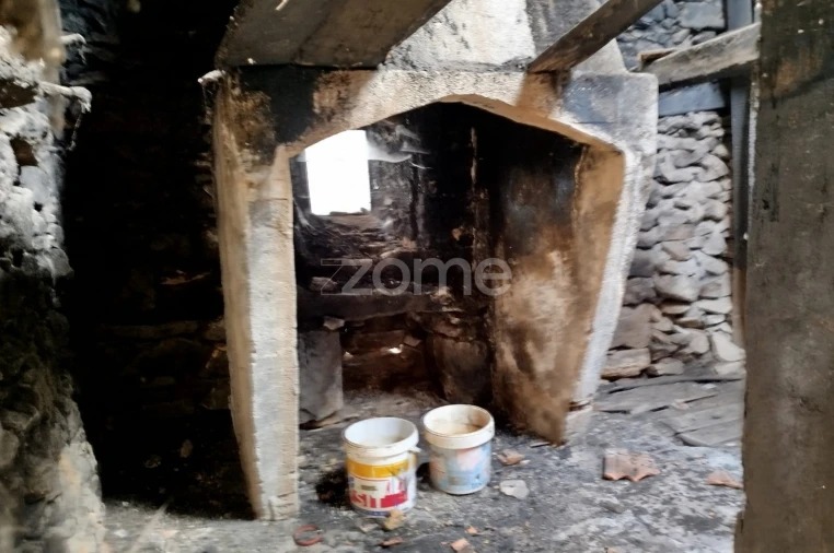 Prédio para Venda em Satão Foto 17