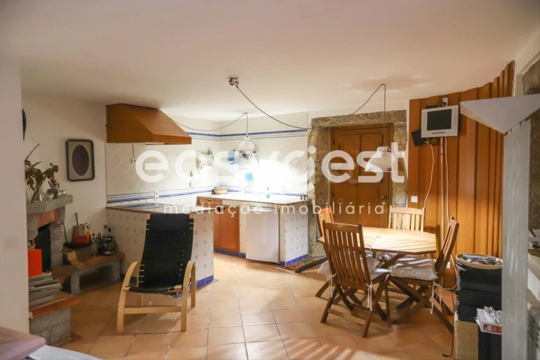 Moradia T2 para Venda em Castelo Bom Foto 10