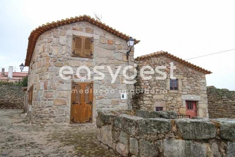 Moradia T2 para Venda em Castelo Bom Foto 2