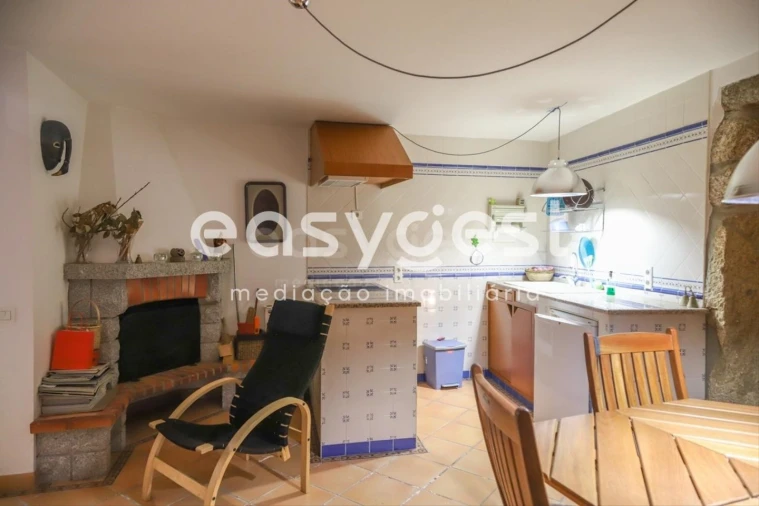 Moradia T2 para Venda em Castelo Bom Foto 9