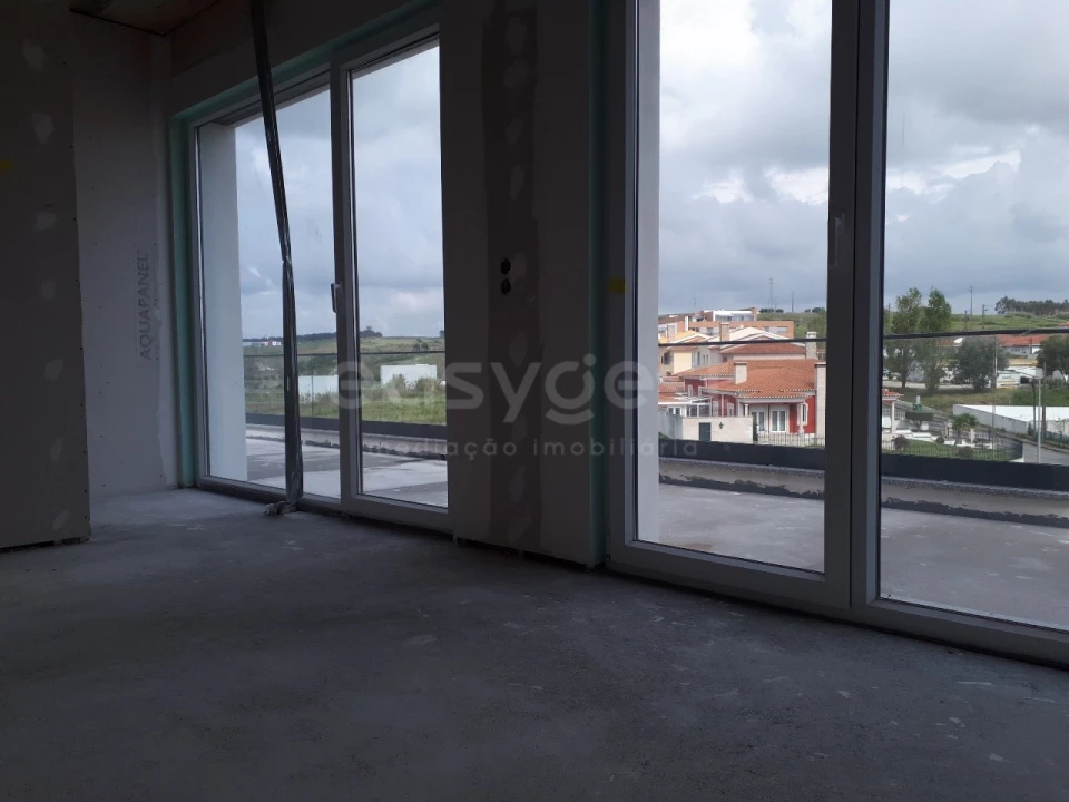 Apartamento T4 para Venda em Lourinhã e Atalaia Foto 7