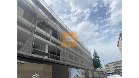 Apartamento T4 para Venda em Lordelo do Ouro e Massarelos