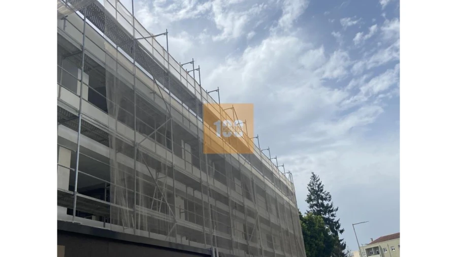 Apartamento T4 para Venda em Lordelo do Ouro e Massarelos Foto 28