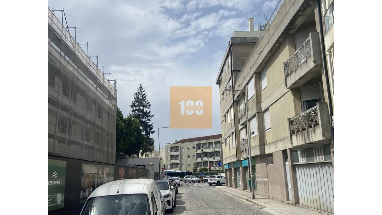 Apartamento T4 para Venda em Lordelo do Ouro e Massarelos Foto 20