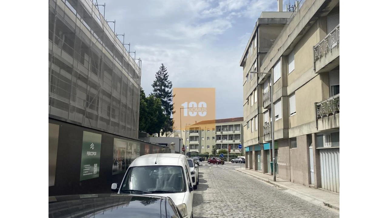Apartamento T4 para Venda em Lordelo do Ouro e Massarelos Foto 26