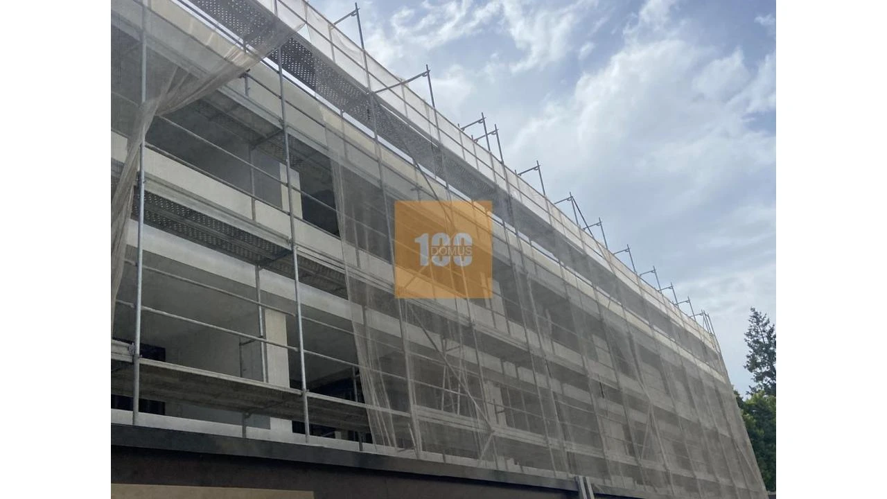 Apartamento T4 para Venda em Lordelo do Ouro e Massarelos Foto 30